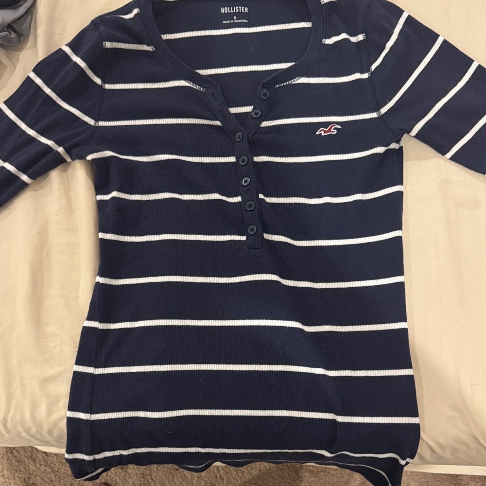 Hollister Dark Blue and White Striped Button-Up Top